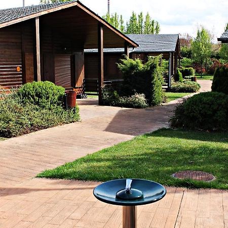 Cabañas de madera de alquiler completo en El Bierzo El Bosque de los Sueños Cubillos del Sil Exterior foto